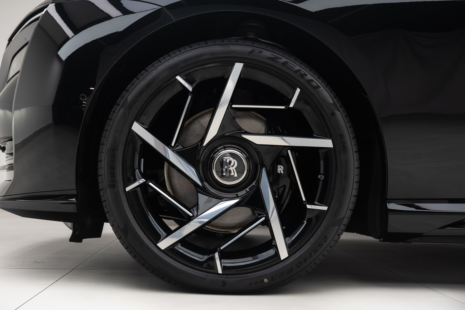 2026 ROLLS ROYCE SPECTRE | BLACK BADGE | FULL OPTION |